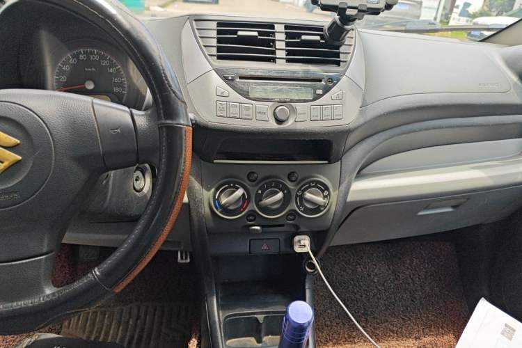 Used Suzuki Alto 2013 1.0L Manual Luxury Model Audio And AC Panel