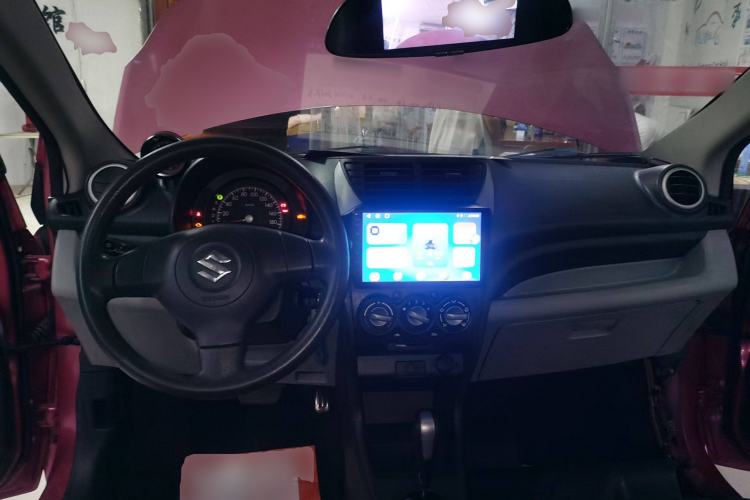 Used Suzuki Alto 2013 1.0L Automatic Luxury Model Center Console