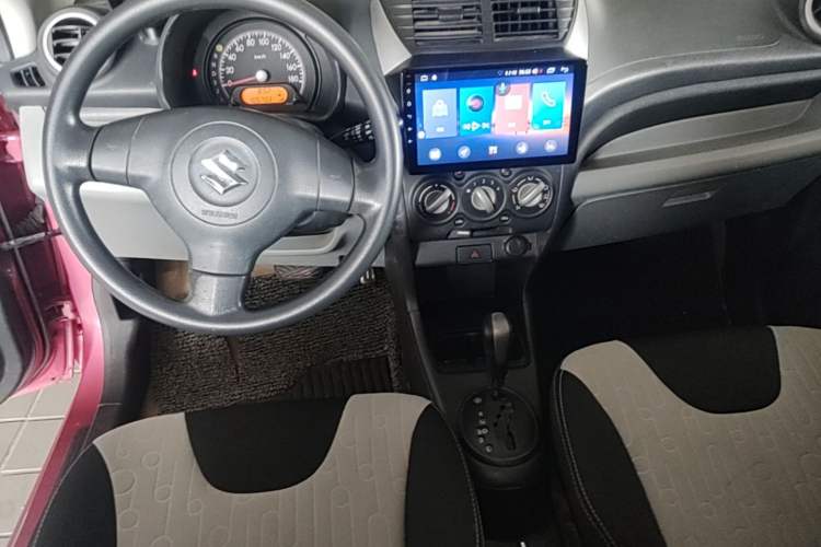 Used Suzuki Alto 2013 1.0L Automatic Luxury Model Center Console