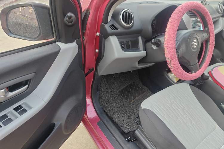 Used Suzuki Alto 2013 Revised Version 1.0L Manual Comfort Edition Driver Seat