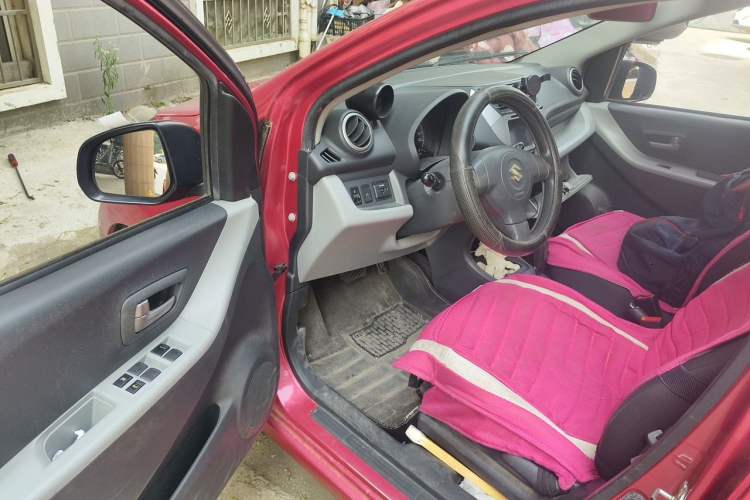 Used Suzuki Alto 2013 1.0L Automatic Luxury Model Driver Seat