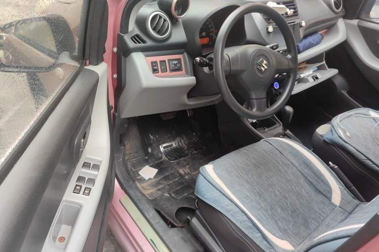 Used Suzuki Alto 2013 1.0L Automatic Luxury Model Driver Seat