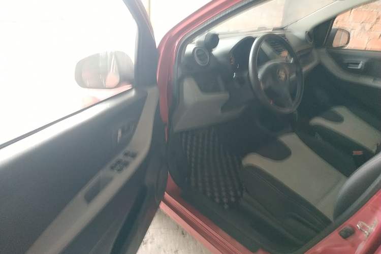 Used Suzuki Alto 2013 1.0L Automatic Luxury Model Driver Seat