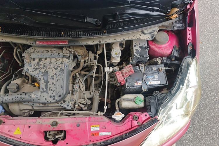 Used Suzuki Alto 2013 1.0L Manual Luxury Model Engine Bay Left