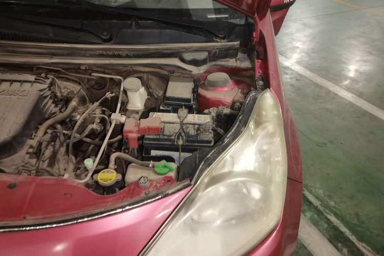Used Suzuki Alto 2013 1.0L Automatic Luxury Model Engine Bay Left