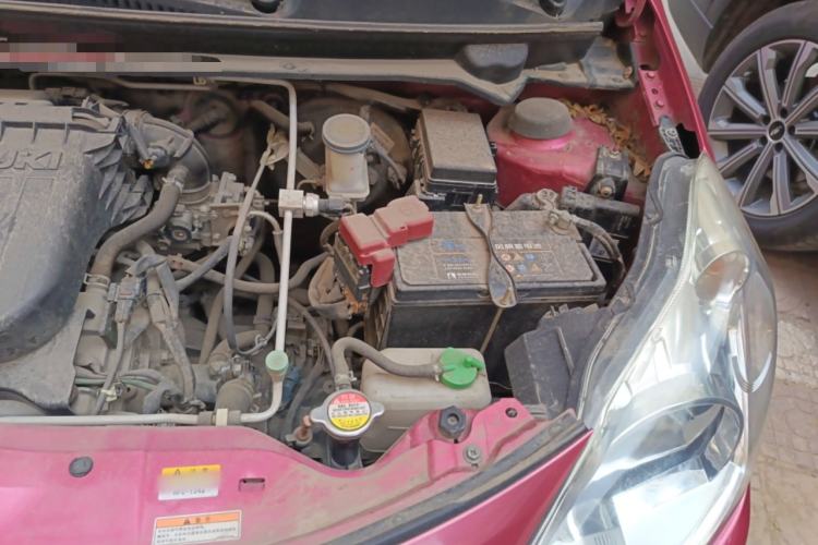 Used Suzuki Alto 2013 1.0L Automatic Luxury Model Engine Bay Left