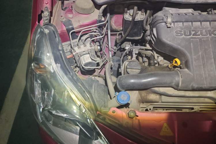 Used Suzuki Alto 2013 1.0L Manual Luxury Model Engine Bay Right