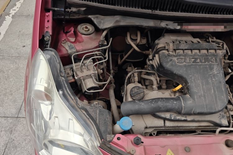Used Suzuki Alto 2013 1.0L Manual Luxury Model Engine Bay Right