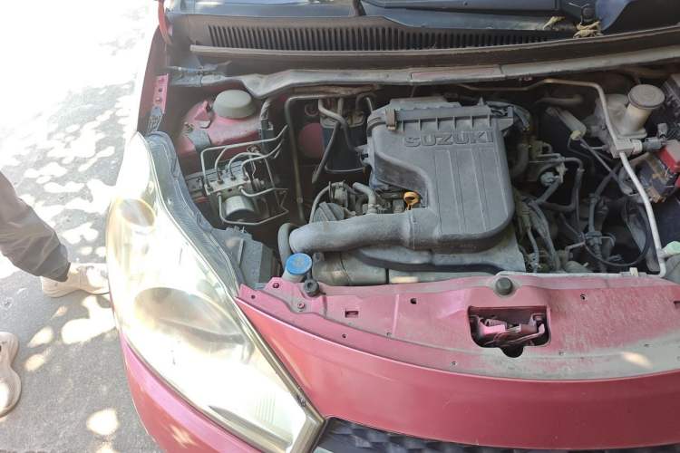 Used Suzuki Alto 2013 1.0L Manual Luxury Audio-Visual Model Engine Bay Right