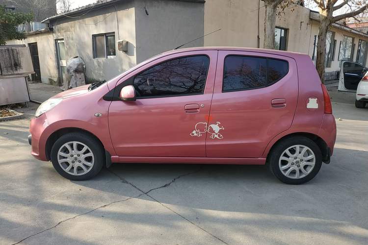 Used Suzuki Alto 2013 1.0L Automatic Luxury Model Exterior 3
