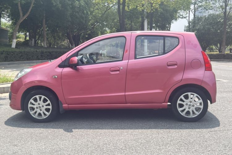 Used Suzuki Alto 2013 1.0L Automatic Luxury Model Exterior 4