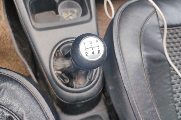 Used Suzuki Alto 2013 1.0L Manual Comfort Version Gear Lever