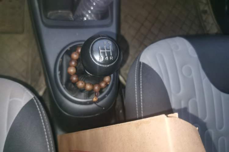 Used Suzuki Alto 2013 Revised Version 1.0L Manual Comfort Edition Gear Lever