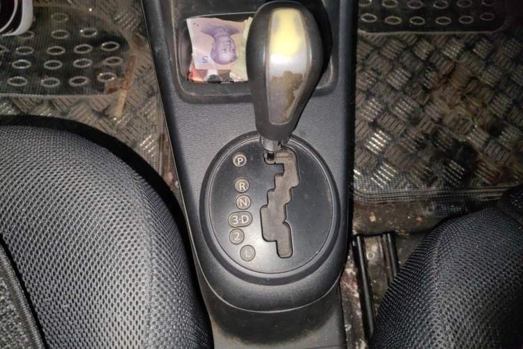 Used Suzuki Alto 2013 1.0L Automatic Cool Edition Gear Lever