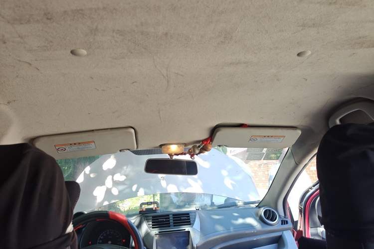 Used Suzuki Alto 2013 1.0L Manual Luxury Audio-Visual Model Headliner