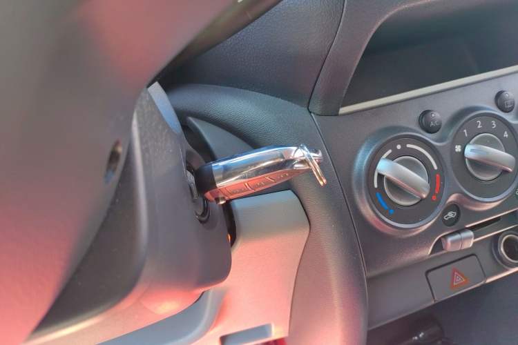 Used Suzuki Alto 2013 1.0L Automatic Luxury Model Interior 1