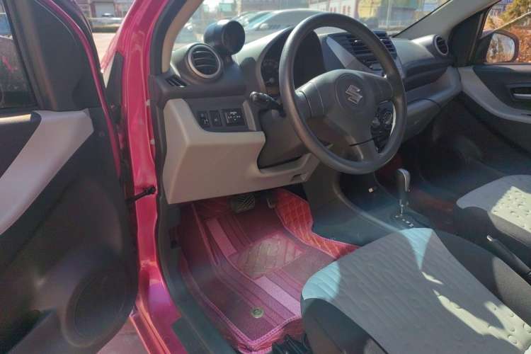 Used Suzuki Alto 2013 1.0L Automatic Luxury Model Interior 3