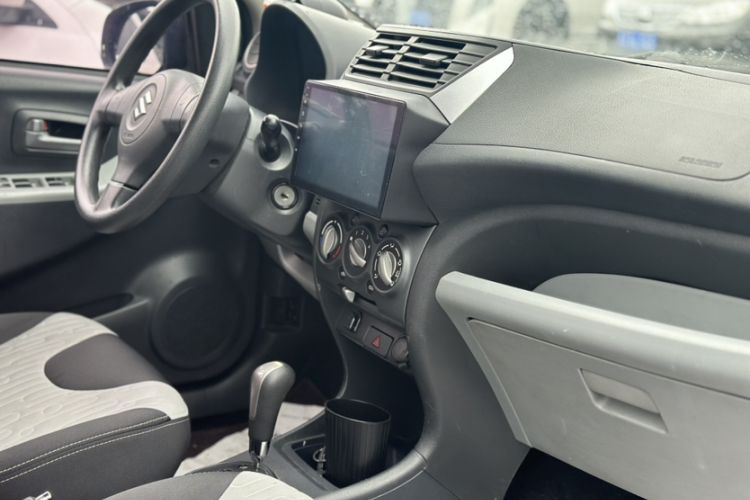 Used Suzuki Alto 2013 1.0L Automatic Luxury Model Interior 4