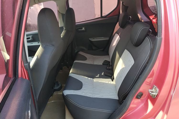 Used Suzuki Alto 2013 1.0L Automatic Luxury Model Interior 4