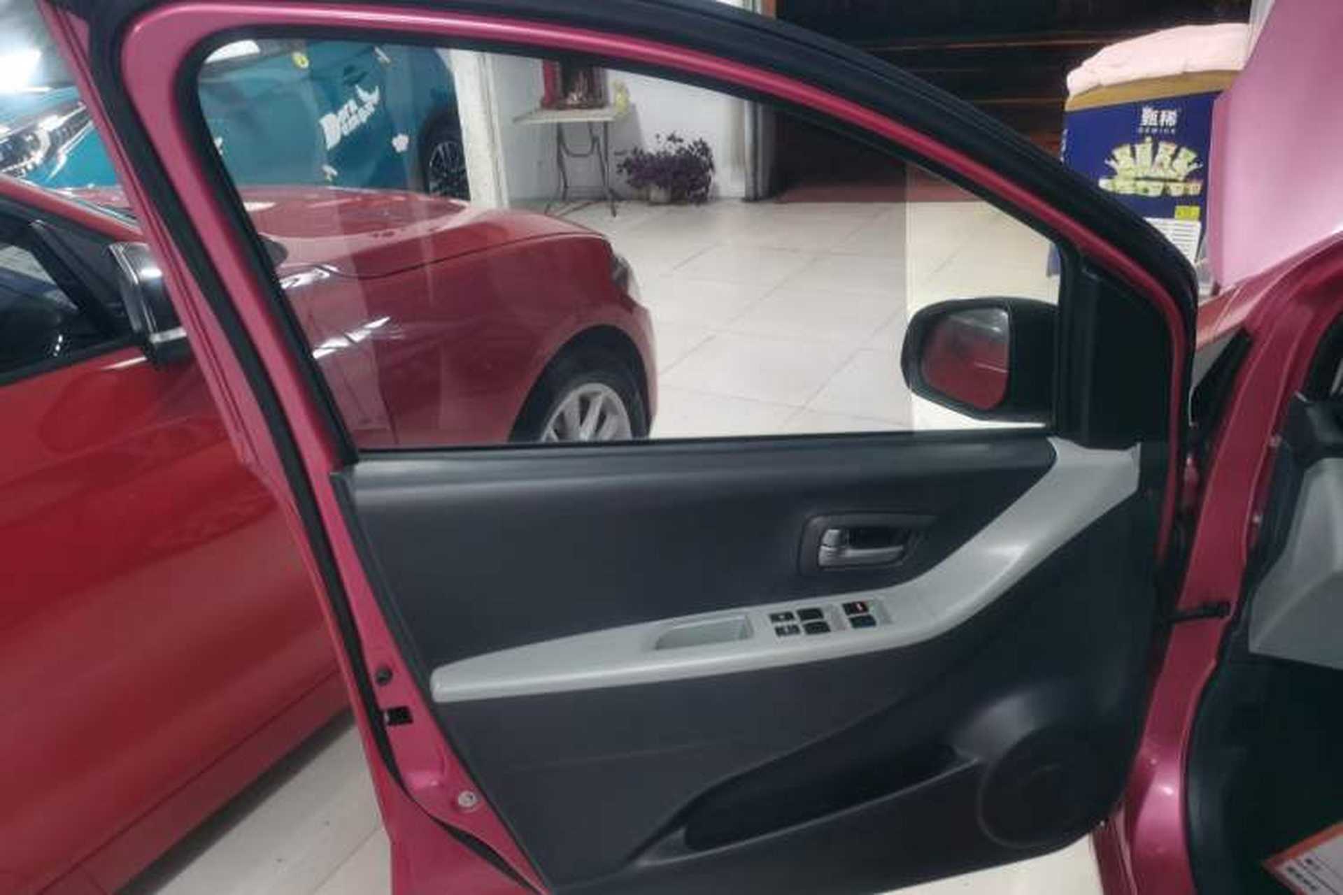 Used Suzuki Alto 2013 1.0L Automatic Luxury Model Left Front Door Interior