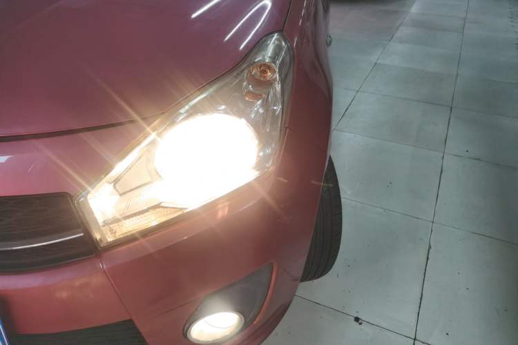 Used Suzuki Alto 2013 1.0L Automatic Luxury Model Left Front Headlight