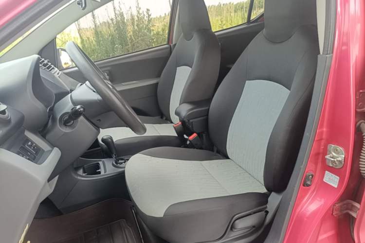 Used Suzuki Alto 2013 1.0L Automatic Luxury Model Left Front Seat
