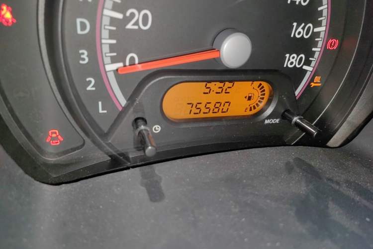 Used Suzuki Alto 2013 1.0L Automatic Luxury Model Odometer Close Up