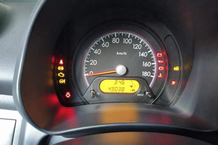 Used Suzuki Alto 2013 Revised Version 1.0L Manual Comfort Edition Odometer Close Up