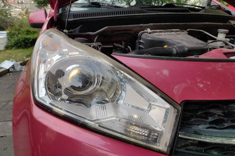 Used Suzuki Alto 2013 1.0L Automatic Luxury Model Right Front Headlight