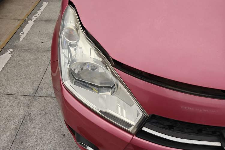 Used Suzuki Alto 2013 1.0L Manual Luxury Model Right Front Headlight