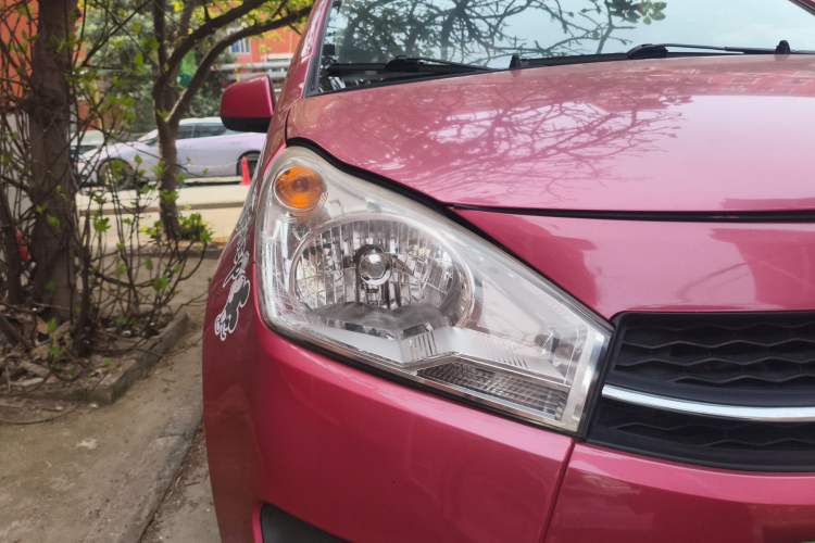 Used Suzuki Alto 2013 1.0L Manual Luxury Model Right Front Headlight