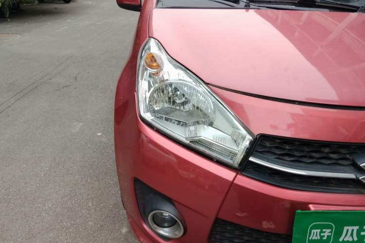 Used Suzuki Alto 2013 1.0L Automatic Luxury Model Right Front Headlight
