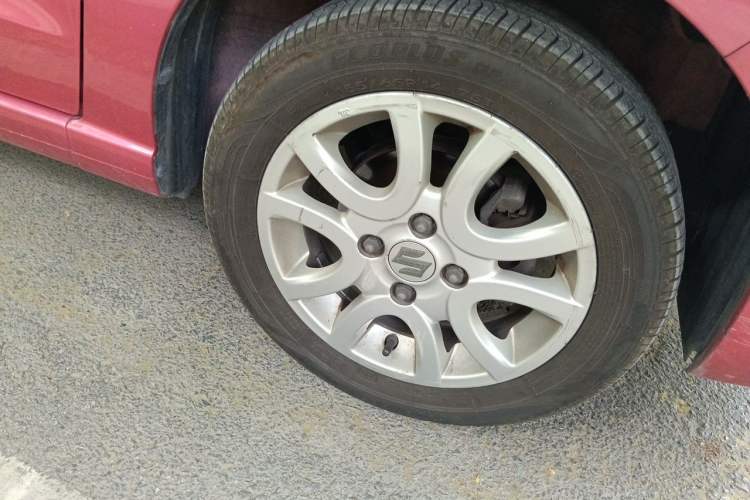 Used Suzuki Alto 2013 Revised Version 1.0L Manual Comfort Edition Right Front Wheel Hub