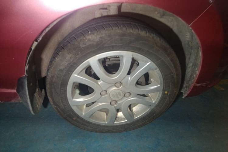 Used Suzuki Alto 2013 1.0L Manual Luxury Model Right Front Wheel Hub