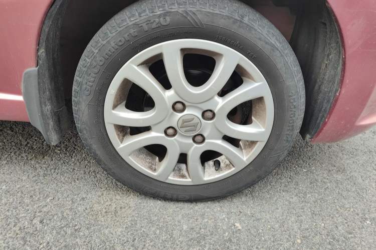 Used Suzuki Alto 2013 1.0L Automatic 20th Anniversary Limited Edition Right Front Wheel Hub