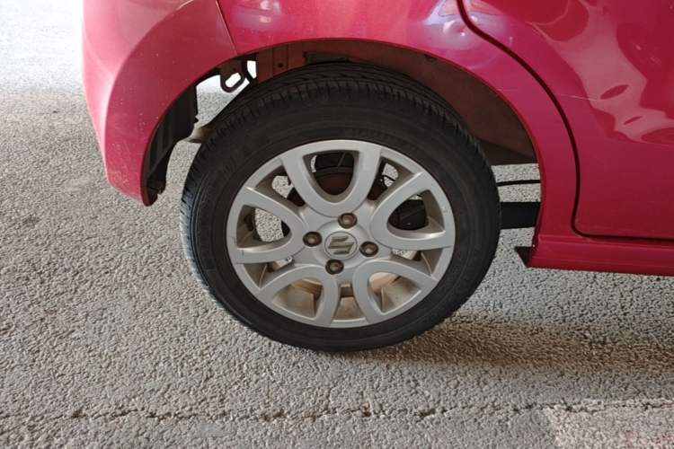 Used Suzuki Alto 2013 1.0L Automatic Luxury Model Right Rear Wheel Hub