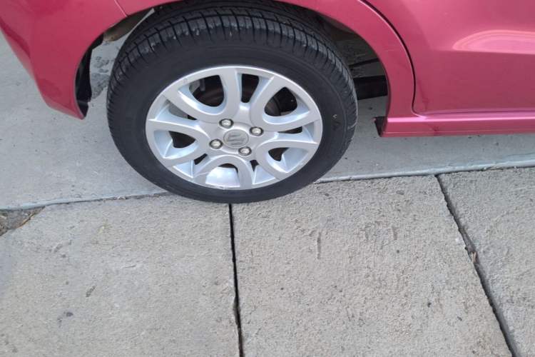Used Suzuki Alto 2013 1.0L Automatic Luxury Model Right Rear Wheel Hub