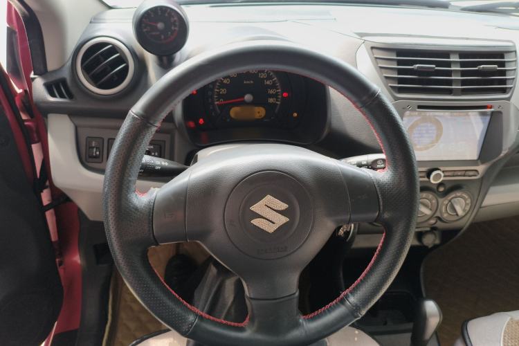 Used Suzuki Alto 2013 1.0L Automatic Luxury Model Steering Wheel