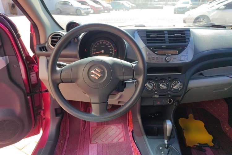 Used Suzuki Alto 2013 1.0L Automatic Luxury Model Steering Wheel
