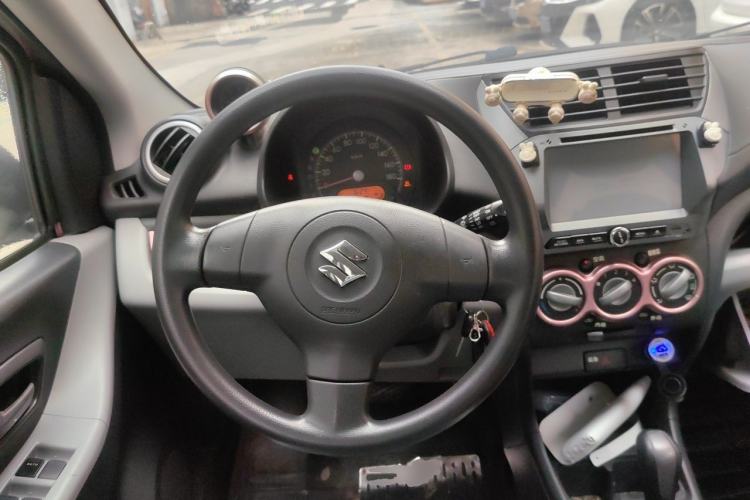 Used Suzuki Alto 2013 1.0L Automatic Luxury Model Steering Wheel