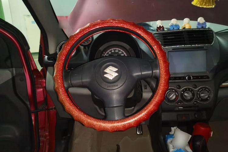 Used Suzuki Alto 2013 1.0L Automatic Luxury Model Steering Wheel