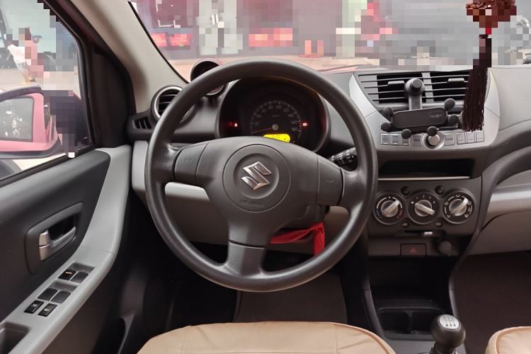 Used Suzuki Alto 2013 1.0L Manual Luxury Model Steering Wheel