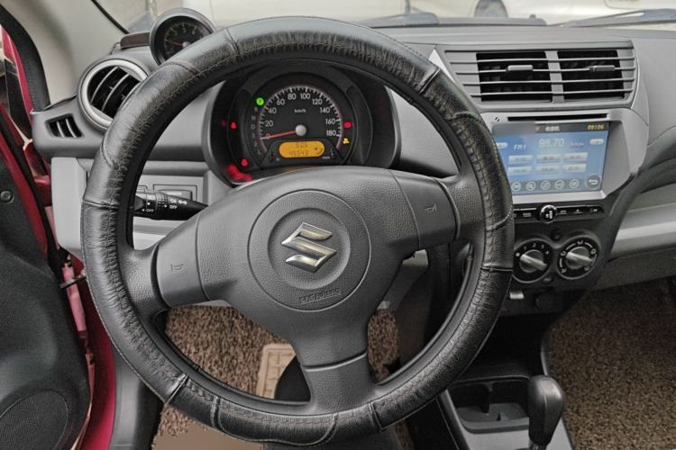 Used Suzuki Alto 2013 1.0L Automatic Luxury Model Steering Wheel