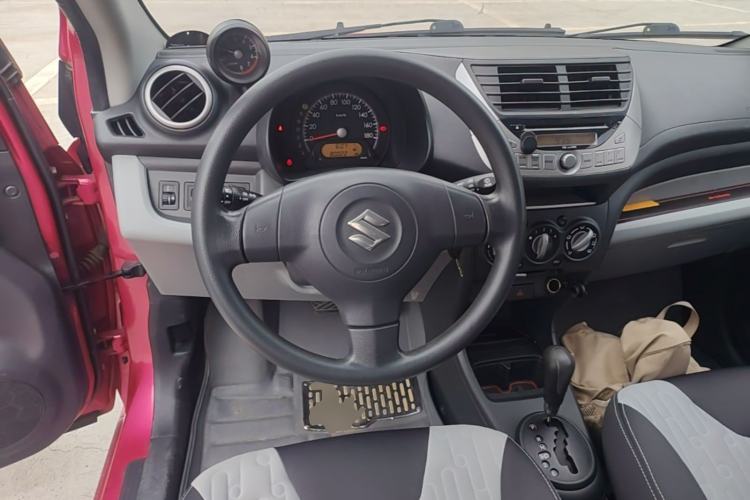 Used Suzuki Alto 2013 1.0L Automatic Luxury Model Steering Wheel