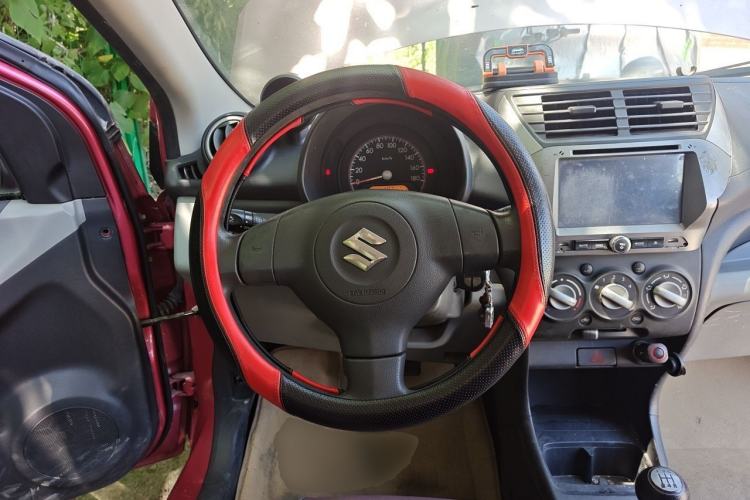 Used Suzuki Alto 2013 1.0L Manual Luxury Audio-Visual Model Steering Wheel