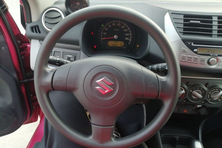 Used Suzuki Alto 2013 1.0L Automatic Luxury Model Steering Wheel