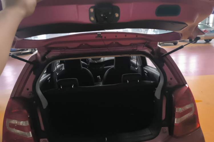 Used Suzuki Alto 2013 1.0L Automatic Luxury Model Trunk