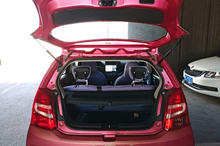 Used Suzuki Alto 2013 1.0L Automatic Luxury Model Trunk