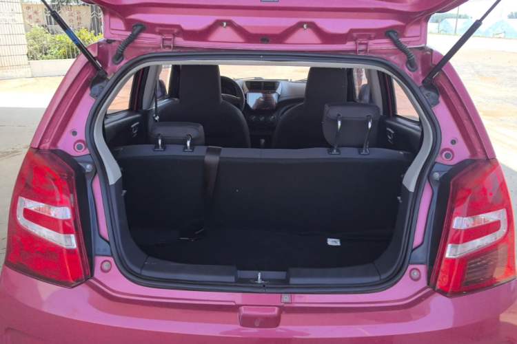 Used Suzuki Alto 2013 1.0L Automatic Luxury Model Trunk