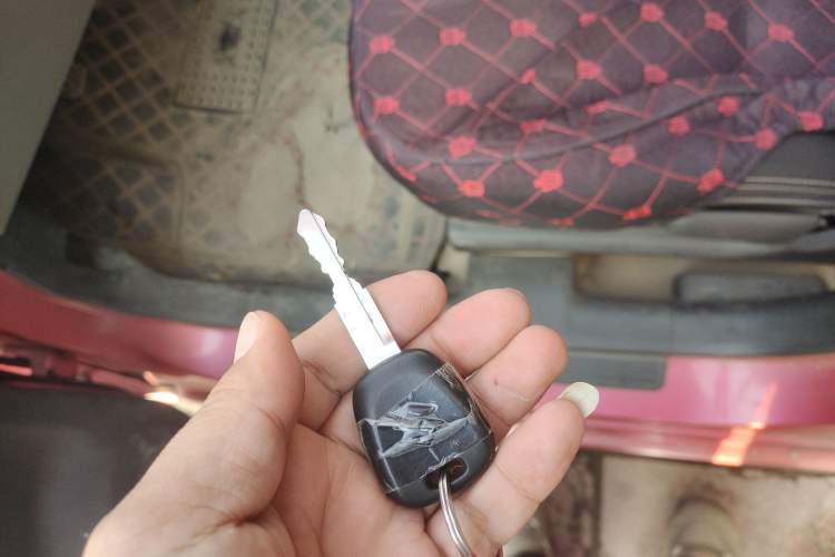 Used Suzuki Alto 2013 1.0L Manual Luxury Model Vehicle Key